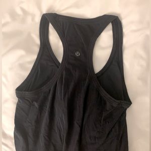 Size 6 lululemon tank top